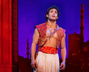 Disney-Aladdin-Musical-Adam-Jacobs-as-Aladdin